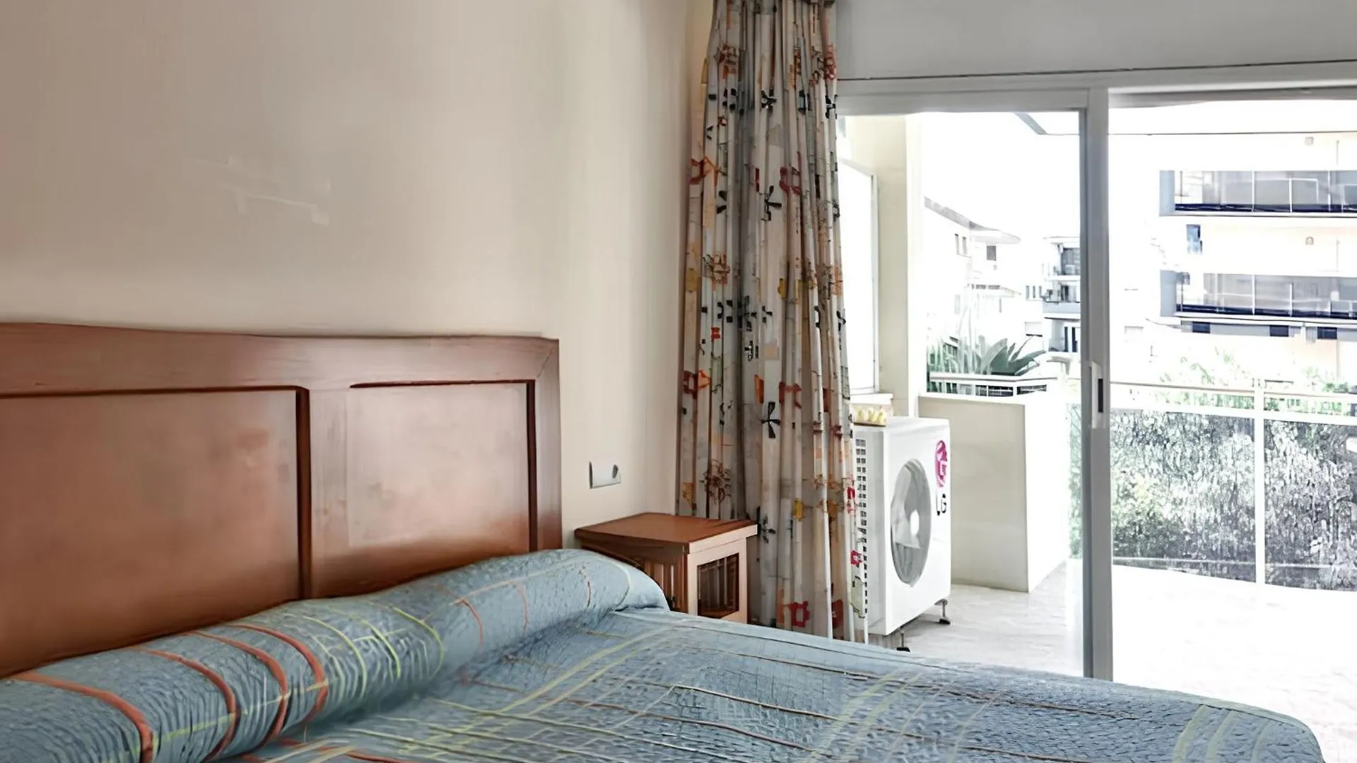 Cosy Apartment Near Platja De La Pineda With Shared Pool 0*,  Hiszpania